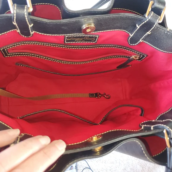 Black Leather Tote Bag with Contrast Stitching - Picture 8 of 14